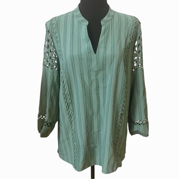 Marc New York Teal Eyelet Sleeve Women's Top size large - Picture 1 of 11